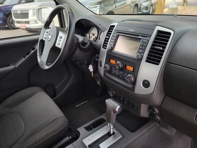 Vehicle image 17 of 38