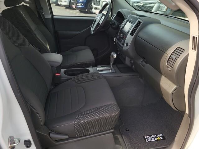 Vehicle image 11 of 38