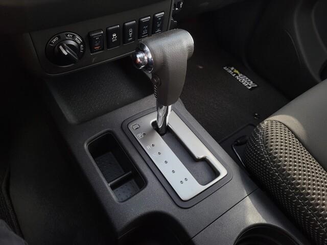 Vehicle image 28 of 38