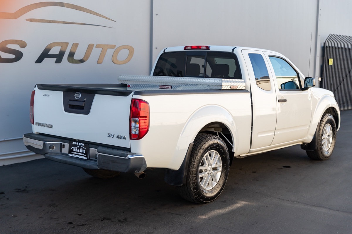 Vehicle image 5 of 16