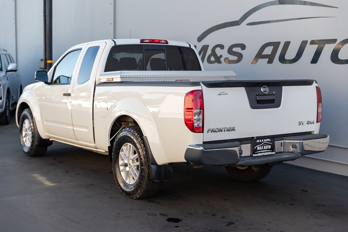 Vehicle image 7 of 16