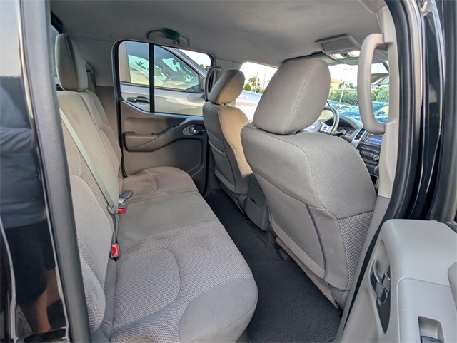 Vehicle image 12 of 28