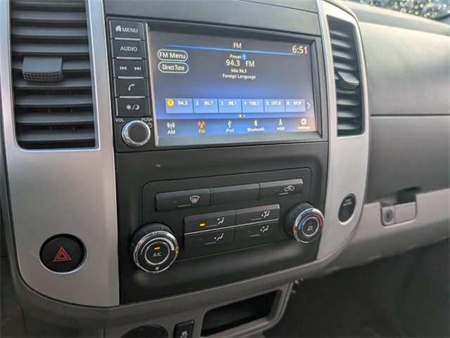 Vehicle image 17 of 28