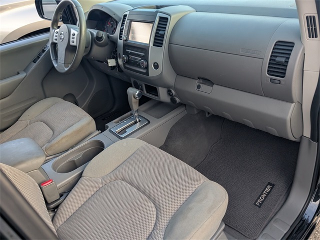 Vehicle image 13 of 28