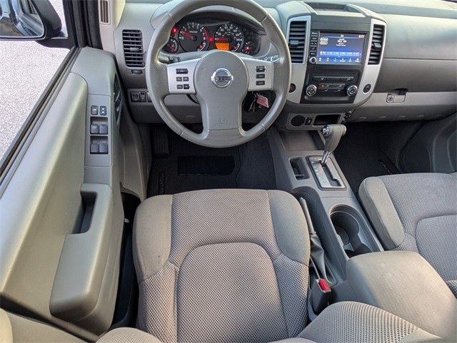 Vehicle image 10 of 28