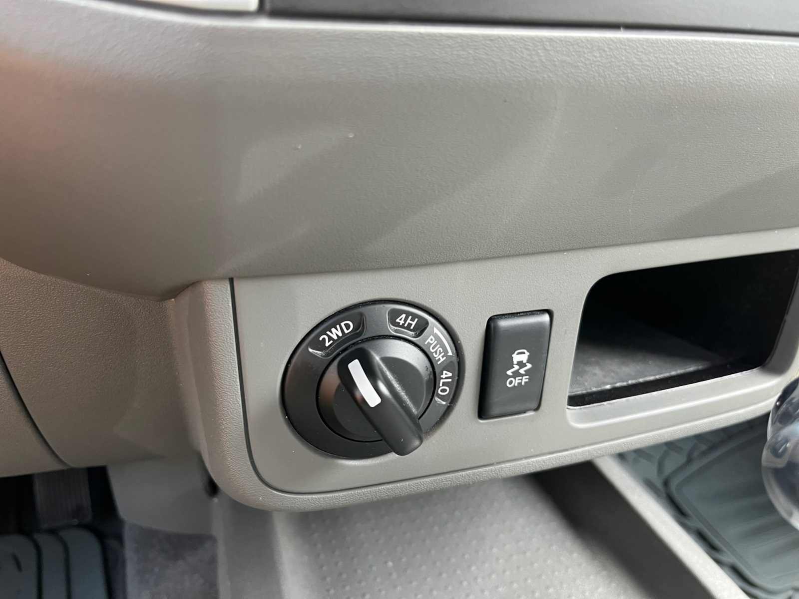 Vehicle image 22 of 37