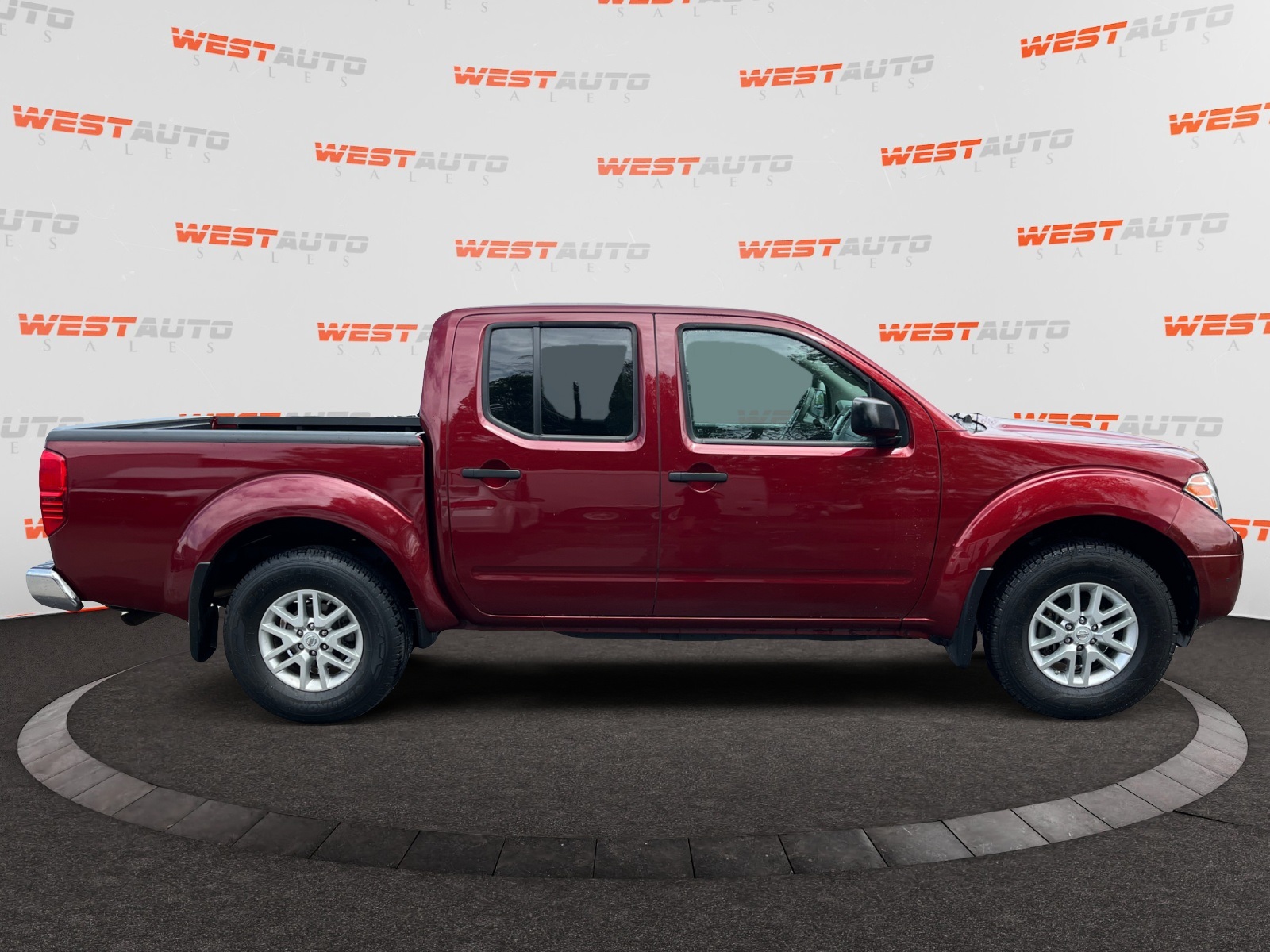 Vehicle image 4 of 37