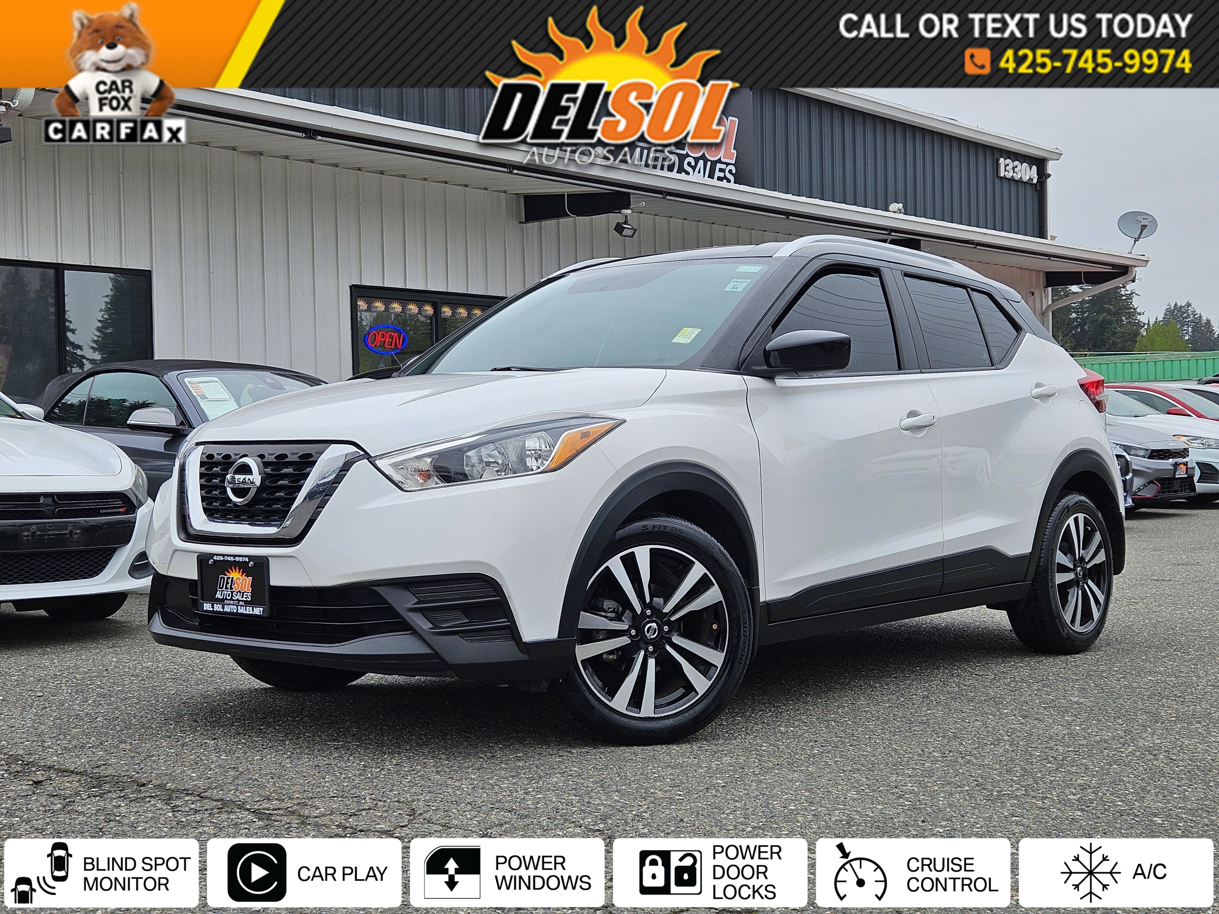 2019 Nissan Kicks SV Image 1 of 24