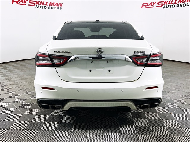 Vehicle image 6 of 38