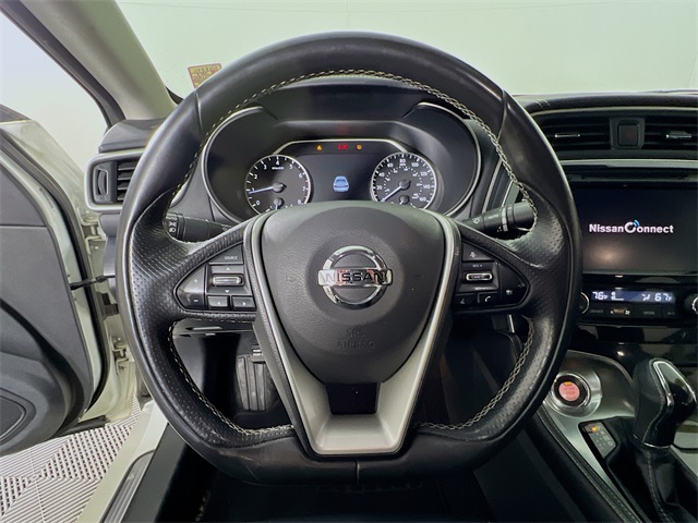Vehicle image 12 of 38
