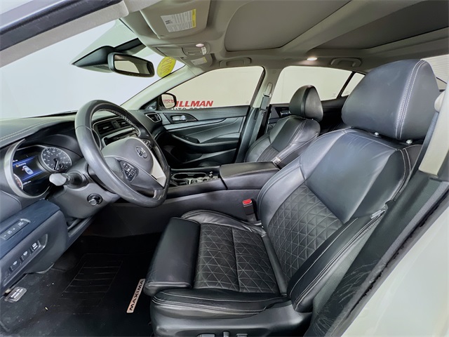 Vehicle image 10 of 38