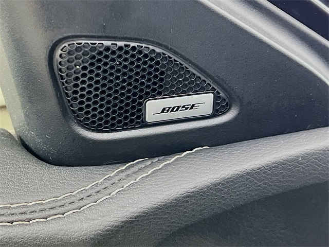 Vehicle image 31 of 38