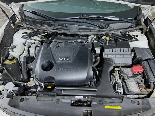 Vehicle image 28 of 38