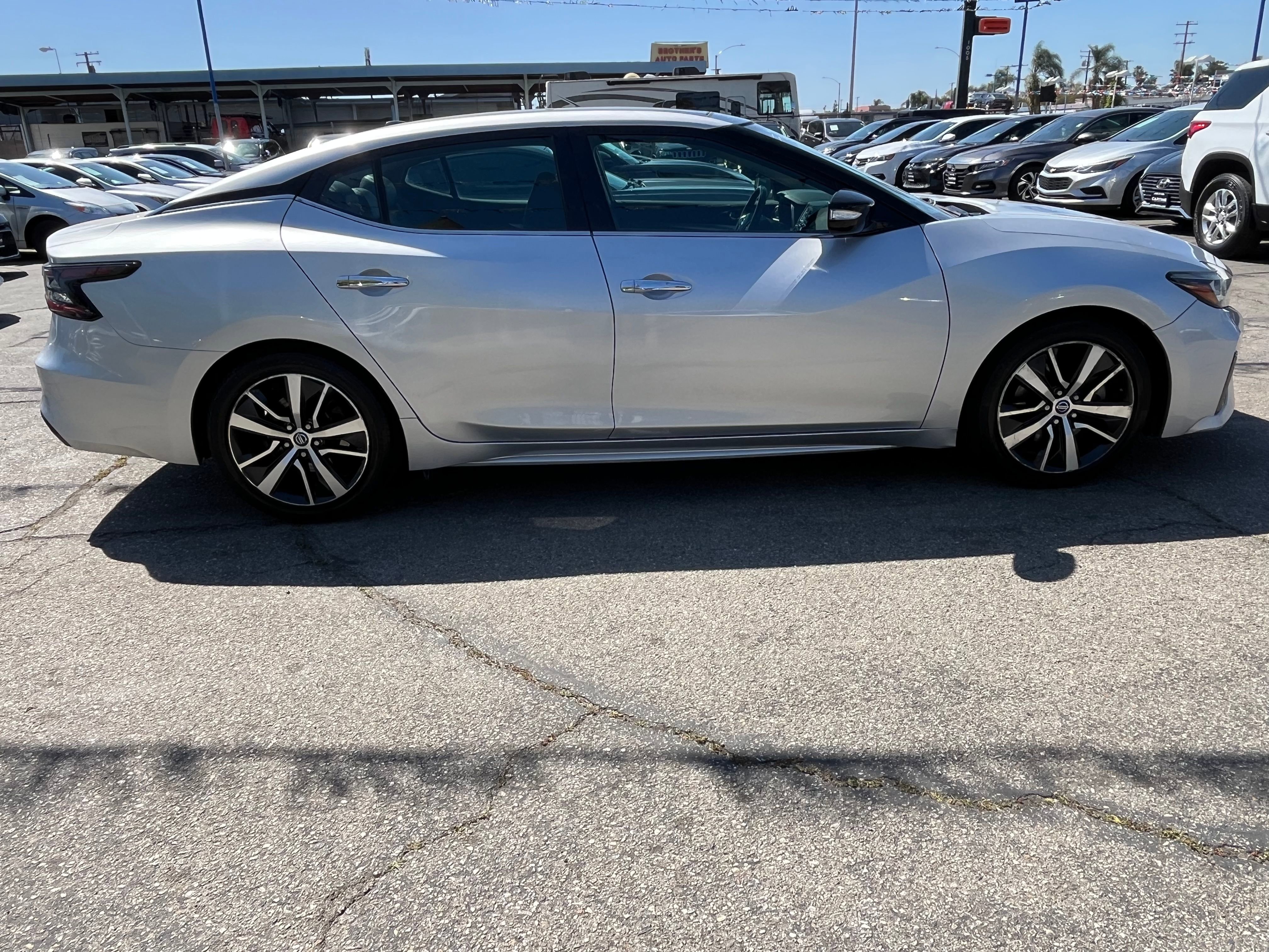 Vehicle image 8 of 74