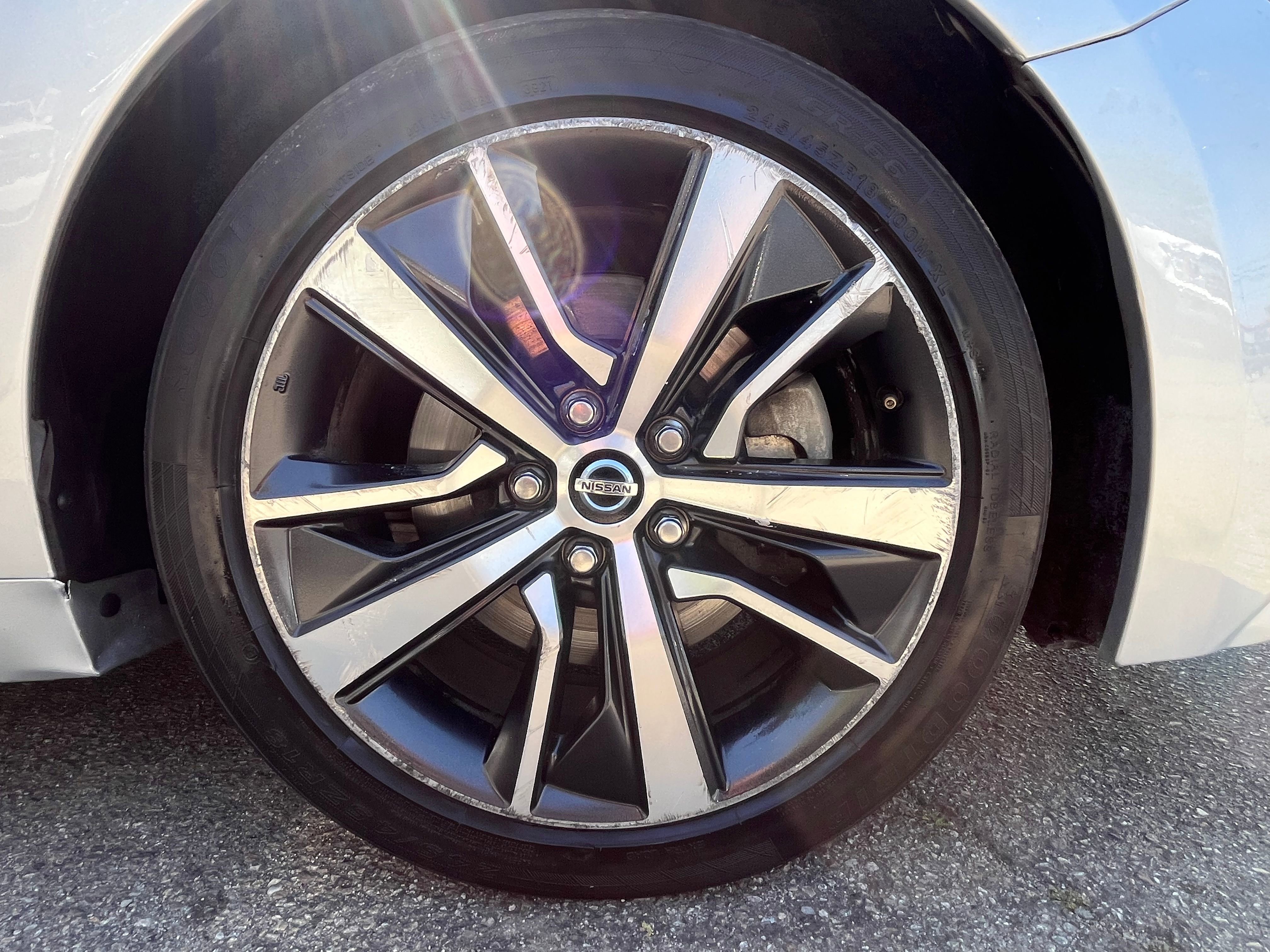 Vehicle image 55 of 74