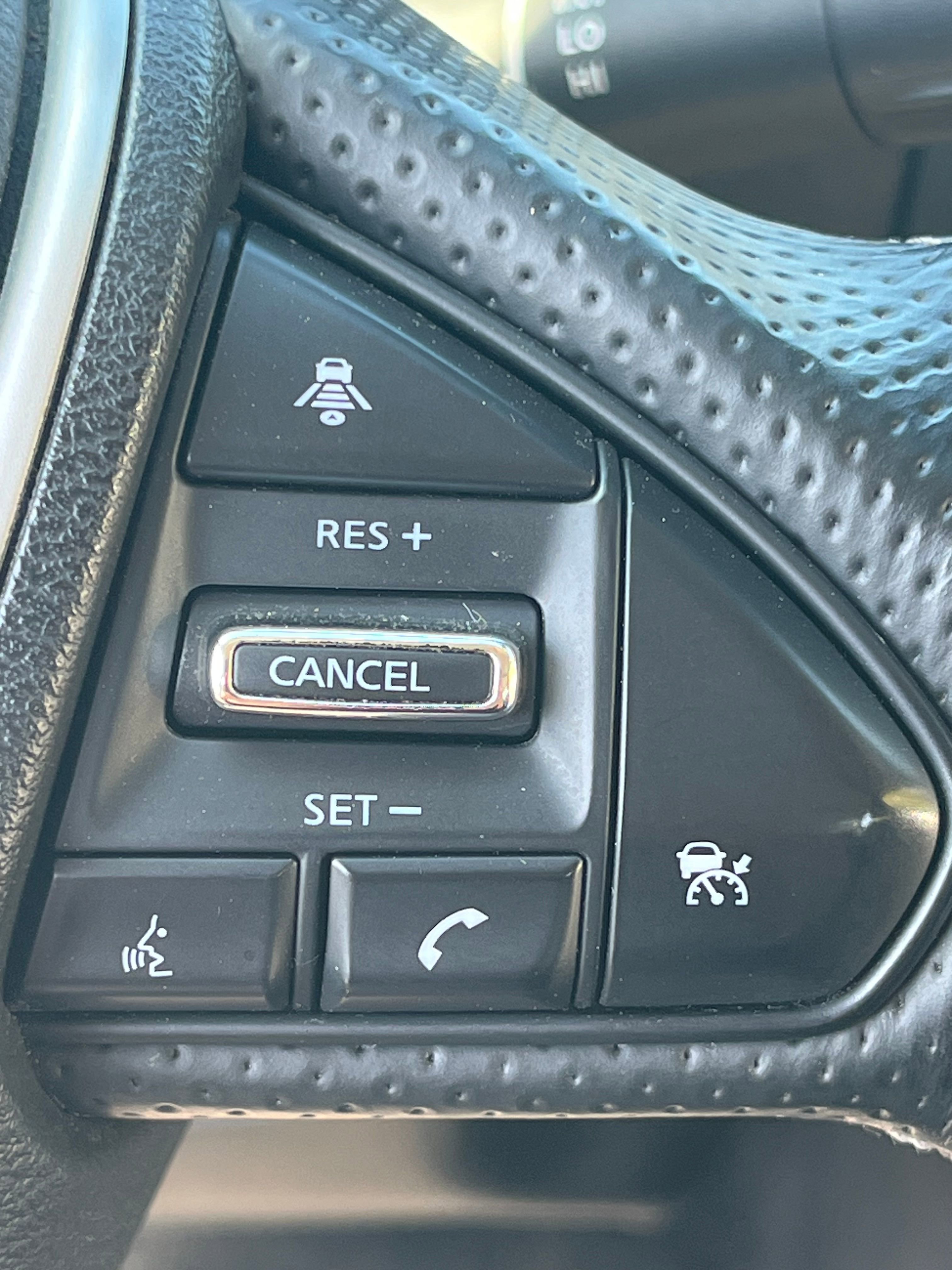 Vehicle image 31 of 74