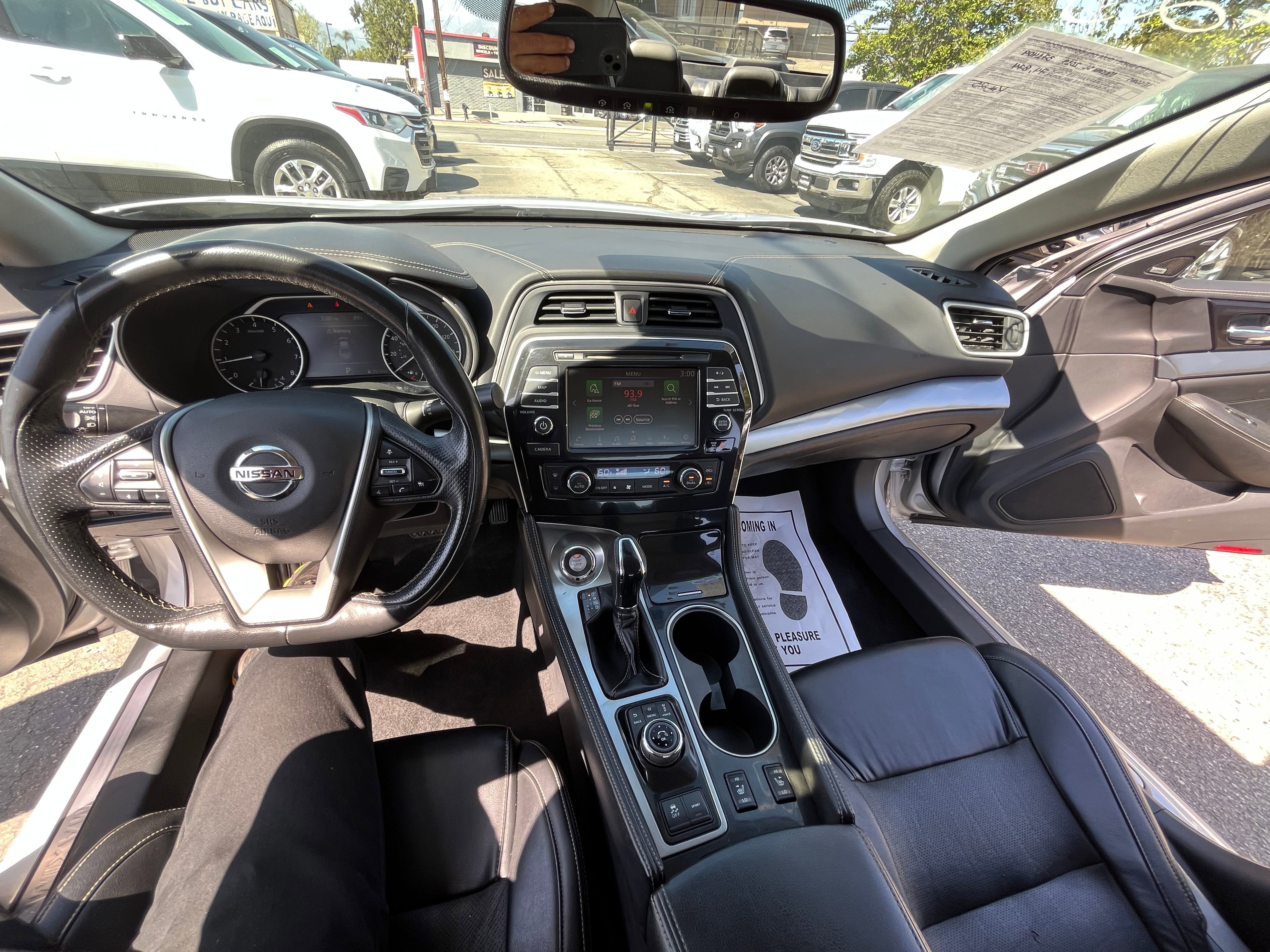 Vehicle image 65 of 74