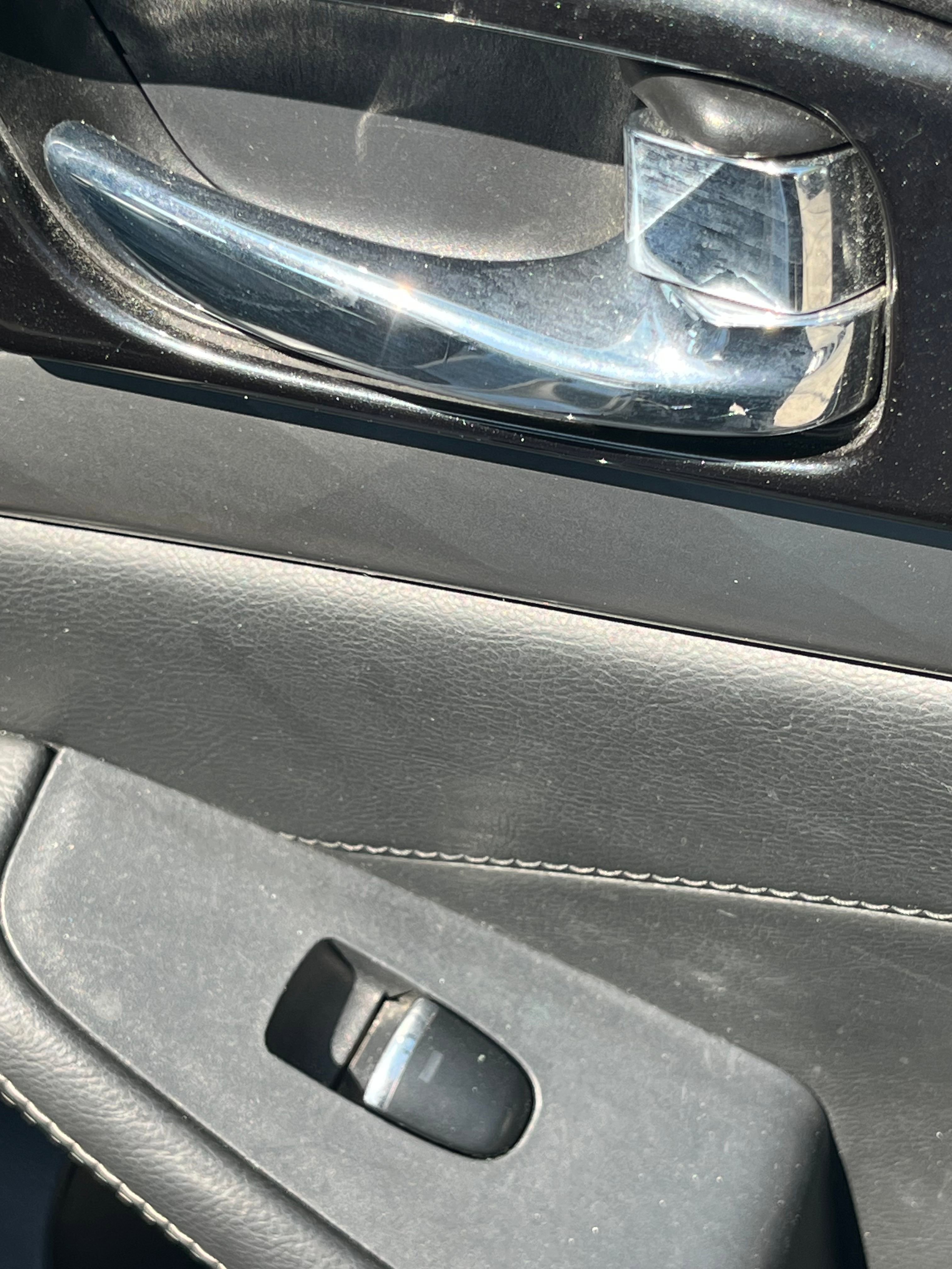 Vehicle image 21 of 74