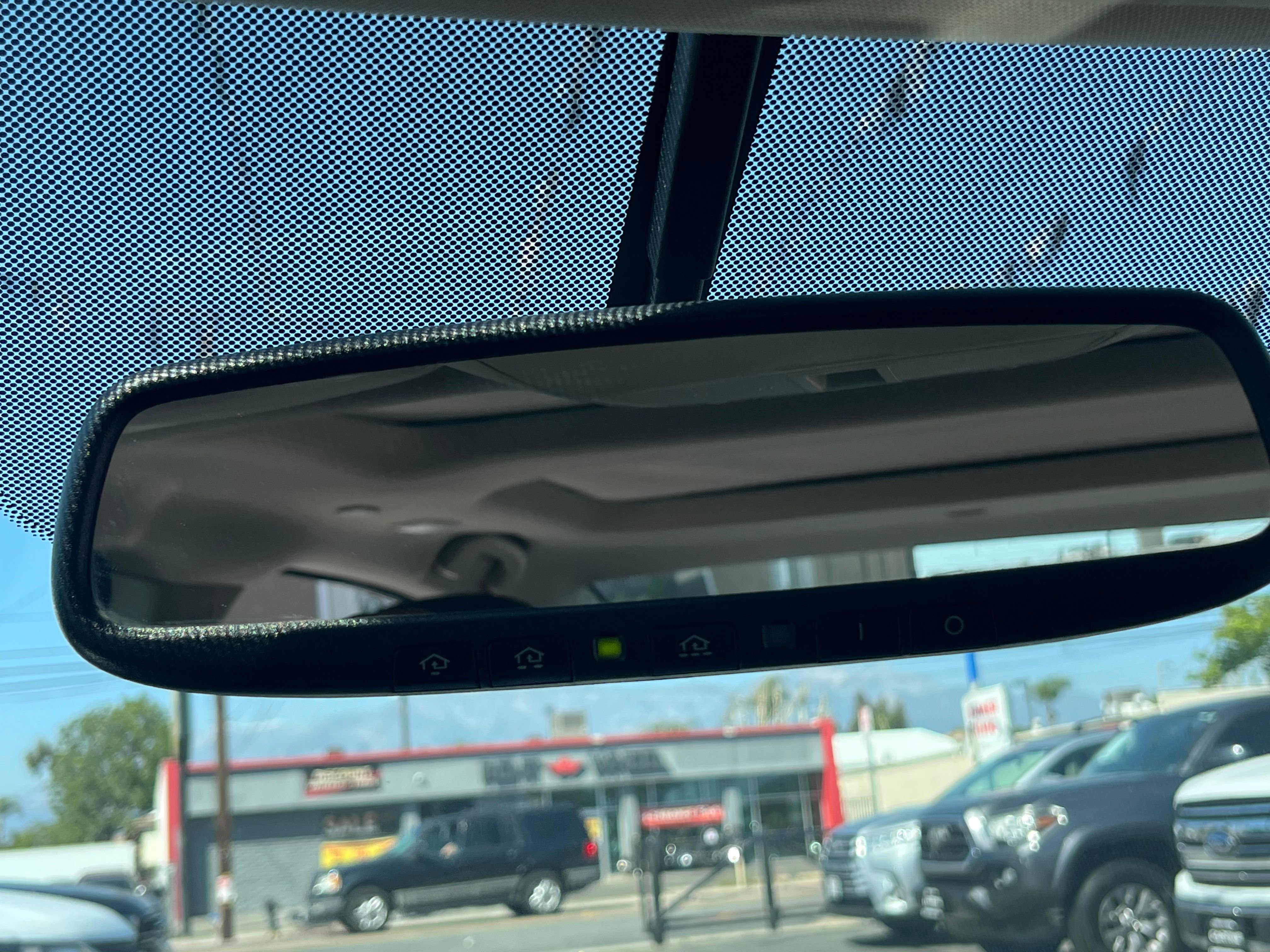 Vehicle image 37 of 74
