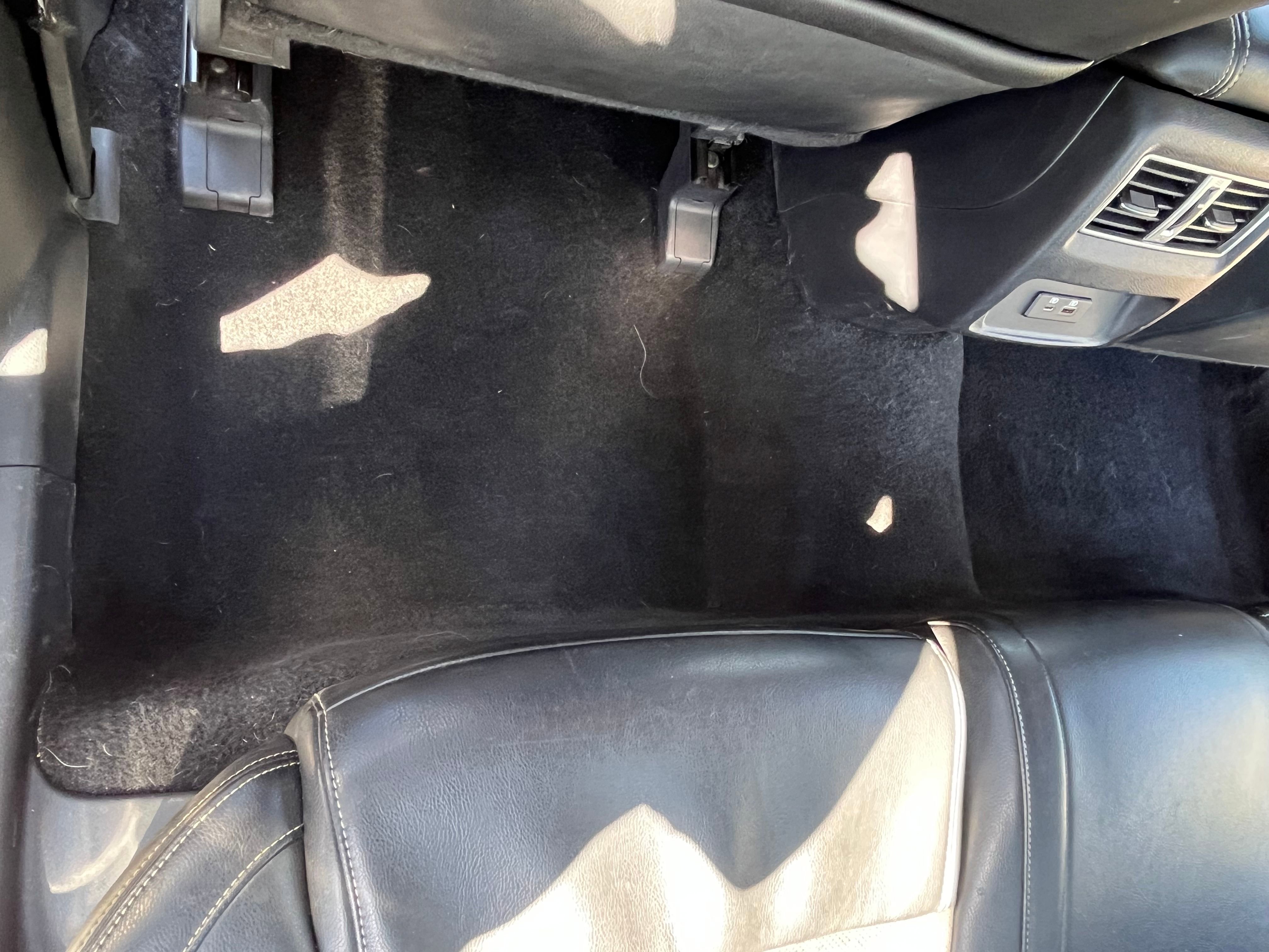 Vehicle image 67 of 74