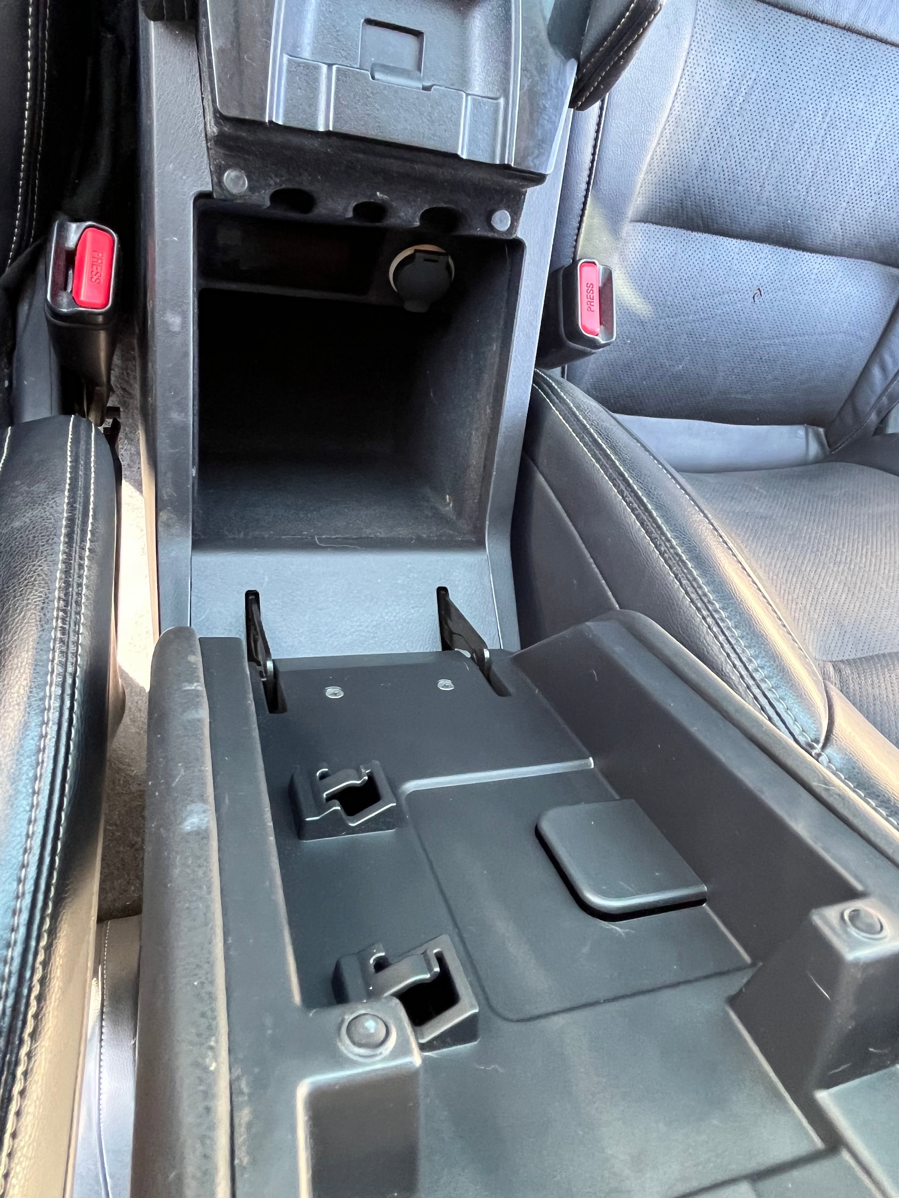 Vehicle image 62 of 74