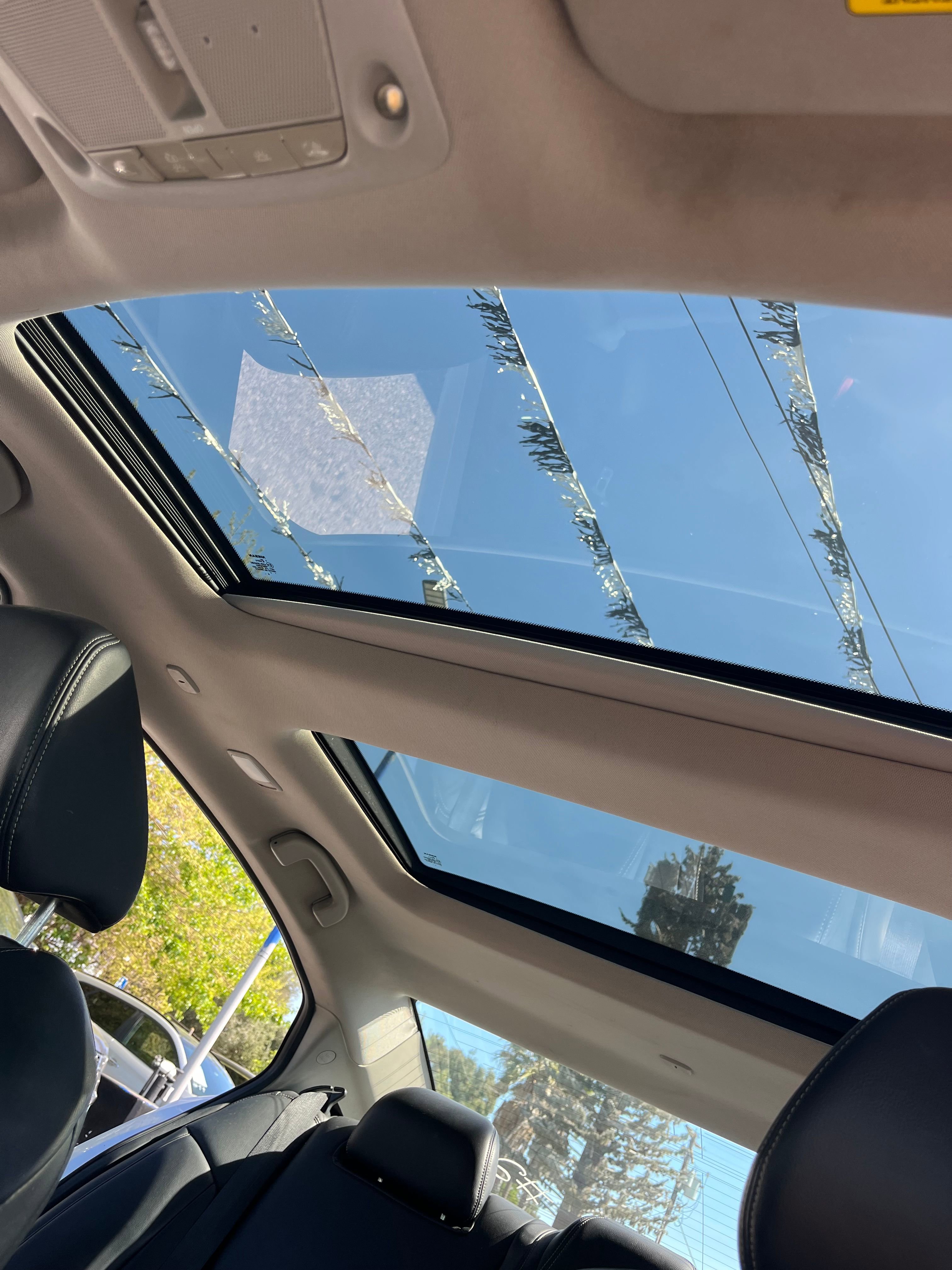 Vehicle image 51 of 74
