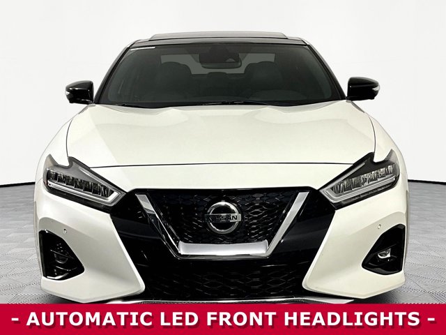 2019 Nissan Maxima SR Image 2 of 40