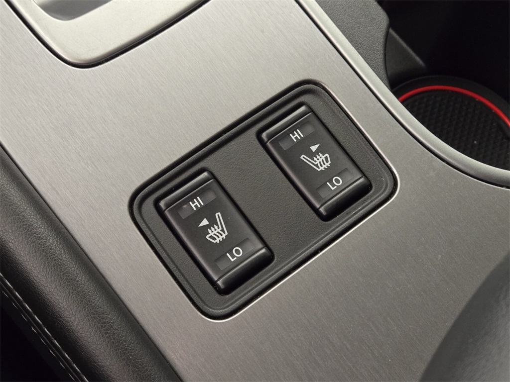 Vehicle image 32 of 39