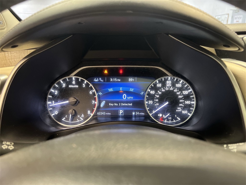 Vehicle image 20 of 32