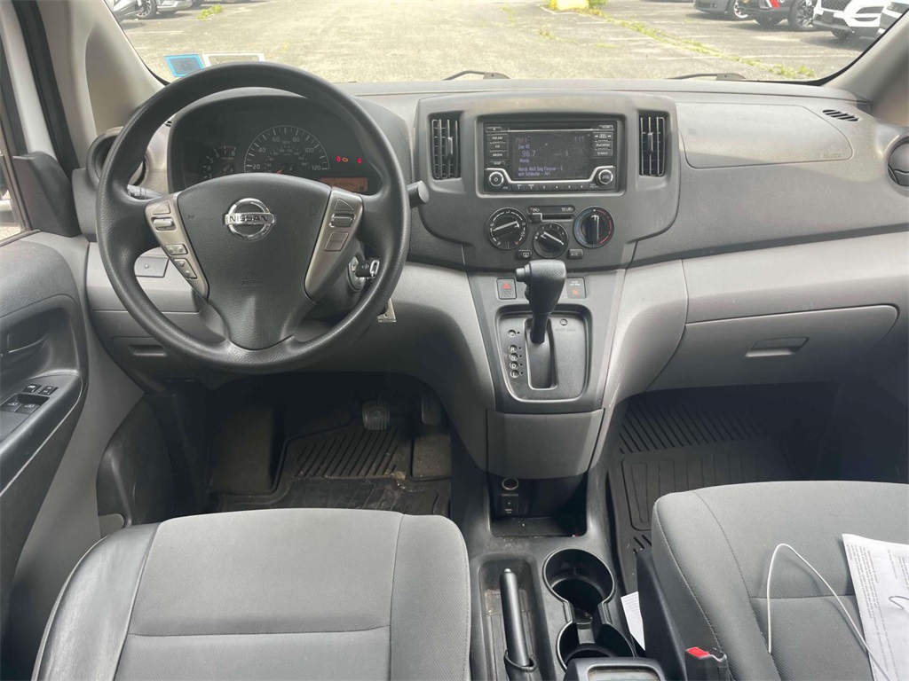 Vehicle image 14 of 38