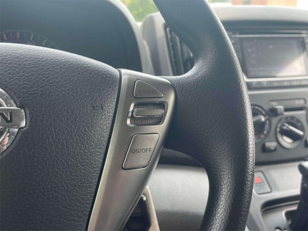 Vehicle image 22 of 38