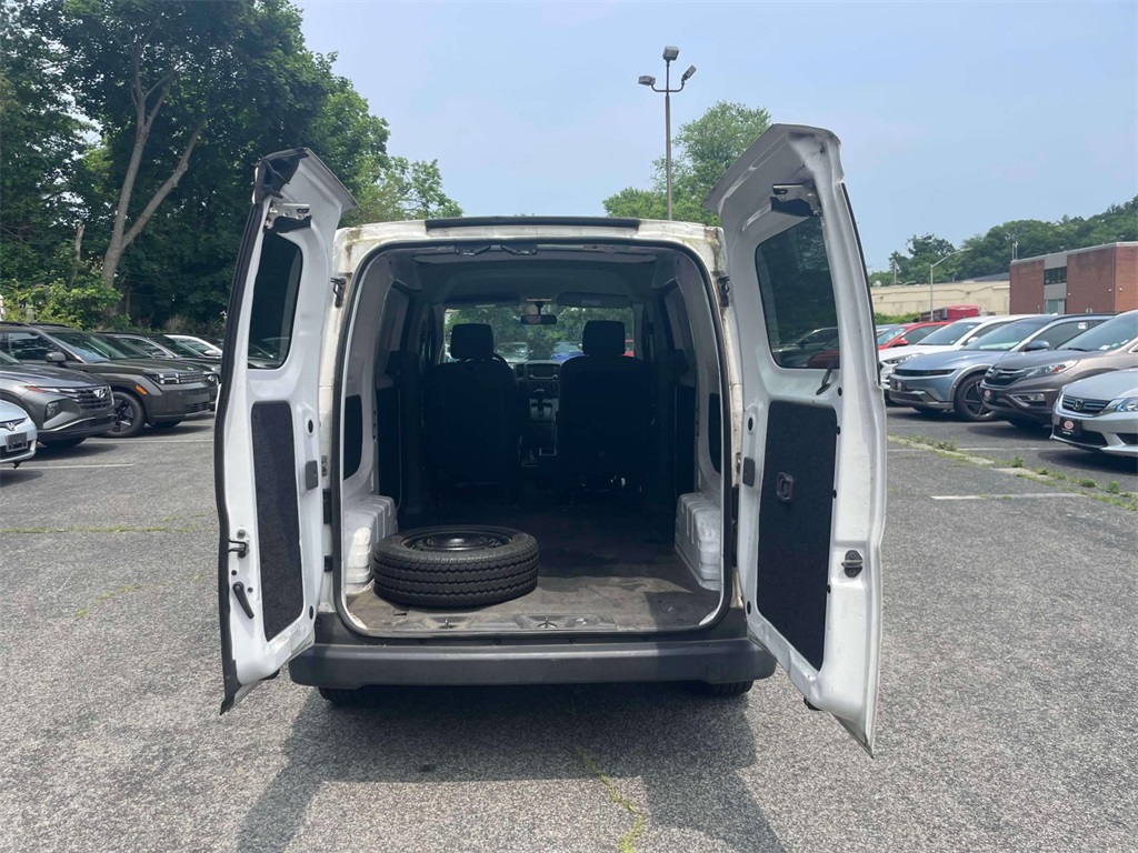 Vehicle image 12 of 38