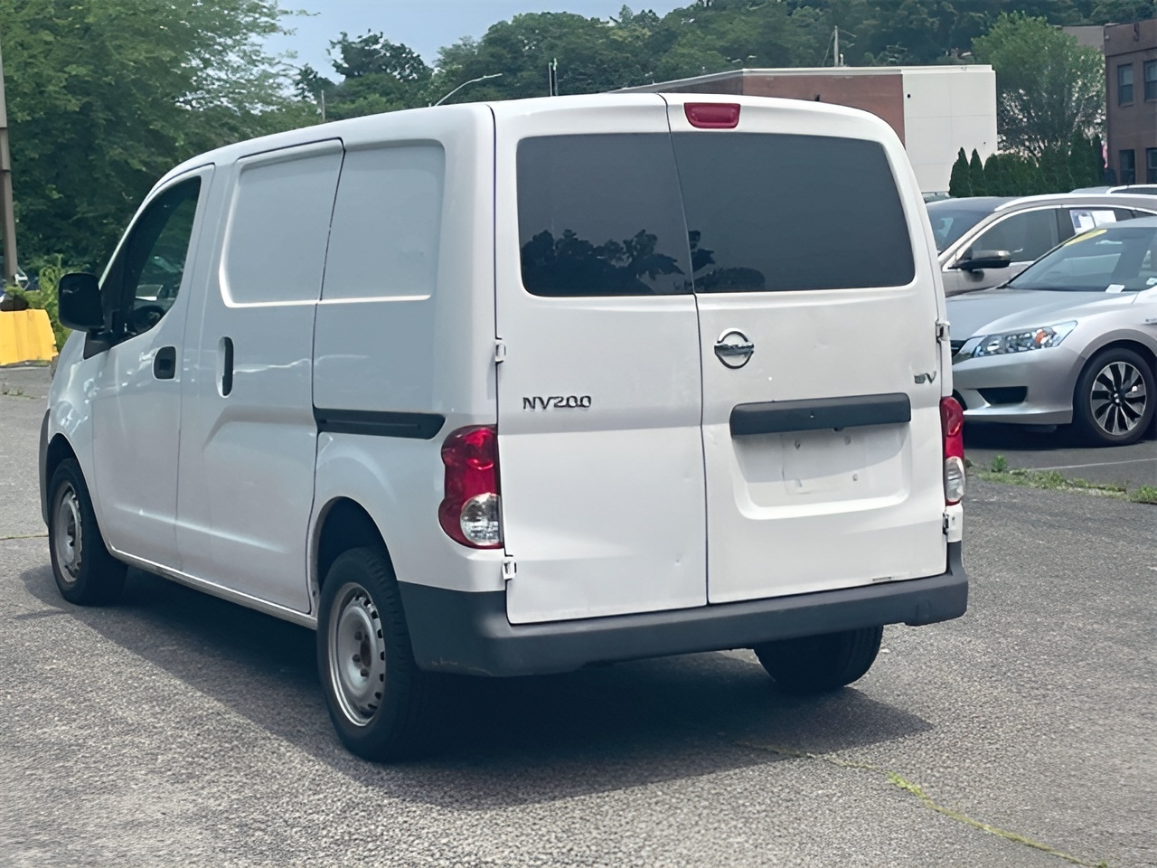 Vehicle image 36 of 38