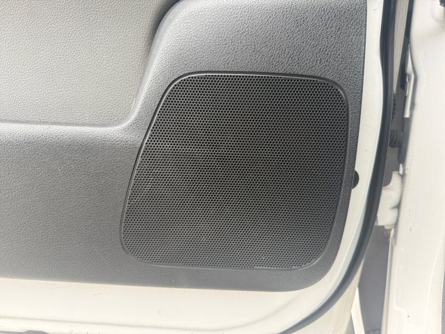 Vehicle image 13 of 36