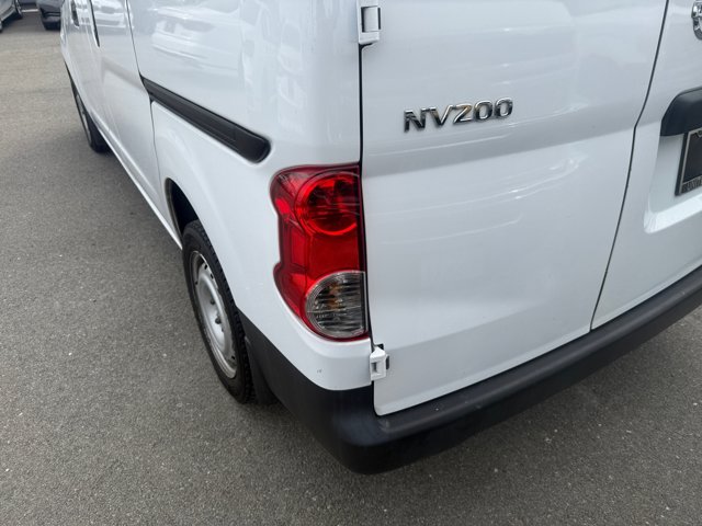 Vehicle image 34 of 36