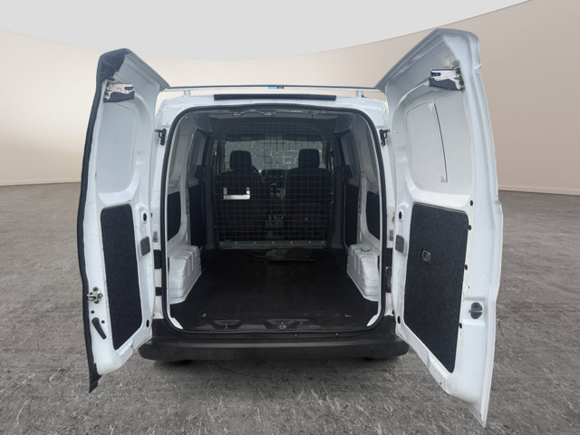 Vehicle image 9 of 36