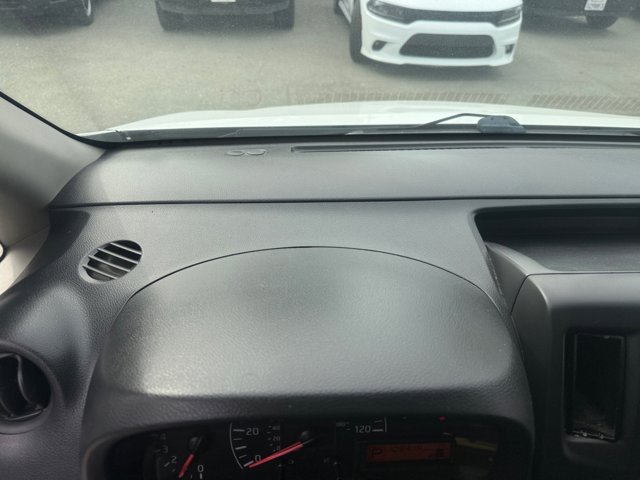 Vehicle image 25 of 36