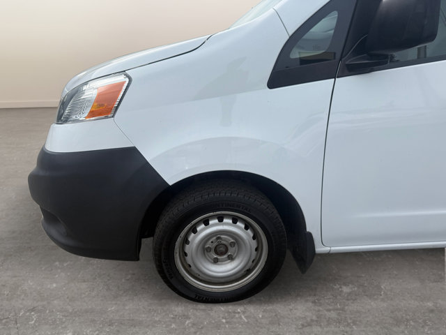 Vehicle image 35 of 36