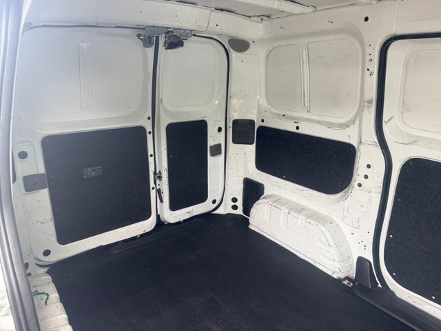 Vehicle image 29 of 36