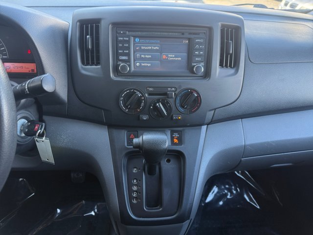 Vehicle image 21 of 36