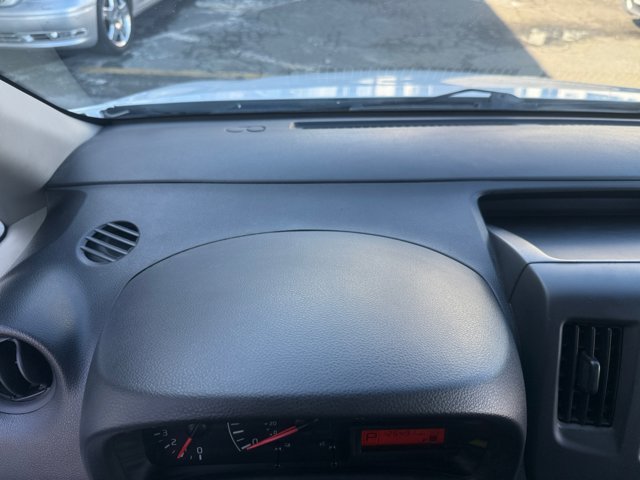 Vehicle image 25 of 36