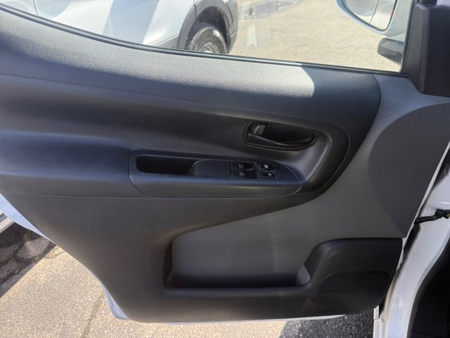 Vehicle image 11 of 36