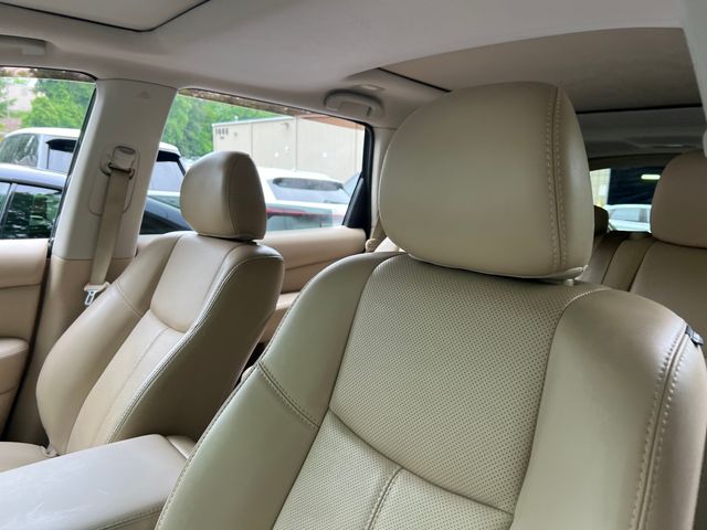 Vehicle image 14 of 48