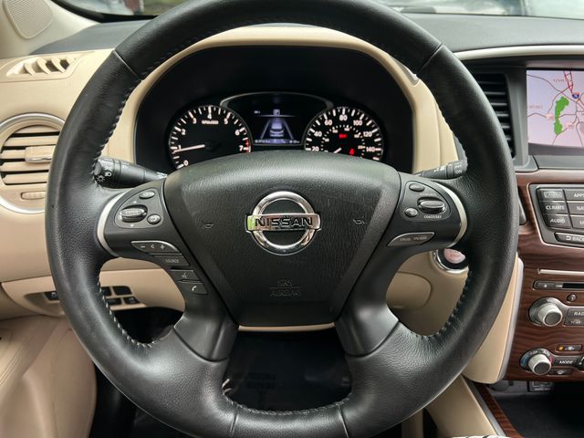 Vehicle image 21 of 48