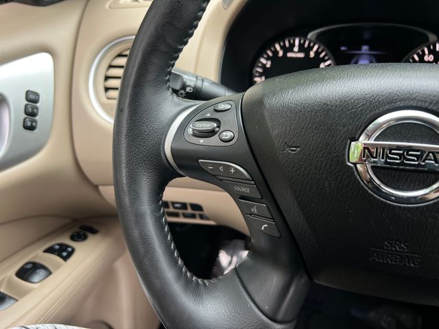 Vehicle image 22 of 48