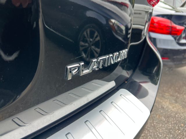 Vehicle image 46 of 48