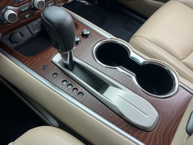 Vehicle image 29 of 48