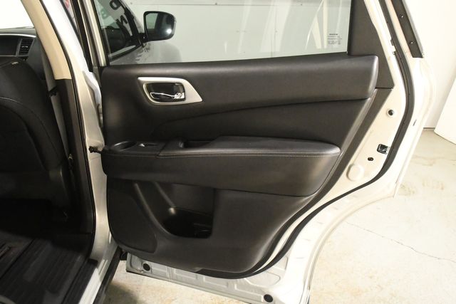 Vehicle image 28 of 28
