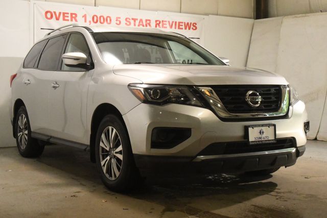 Vehicle image 3 of 28