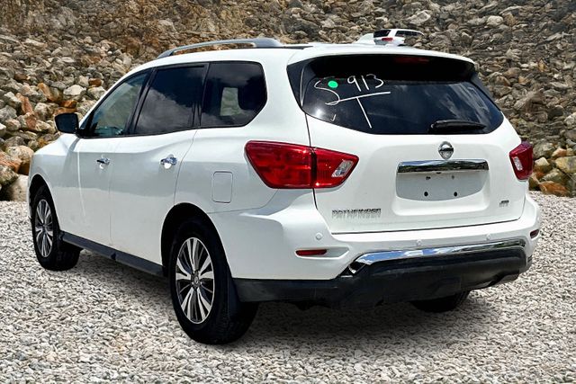 Vehicle image 6 of 31